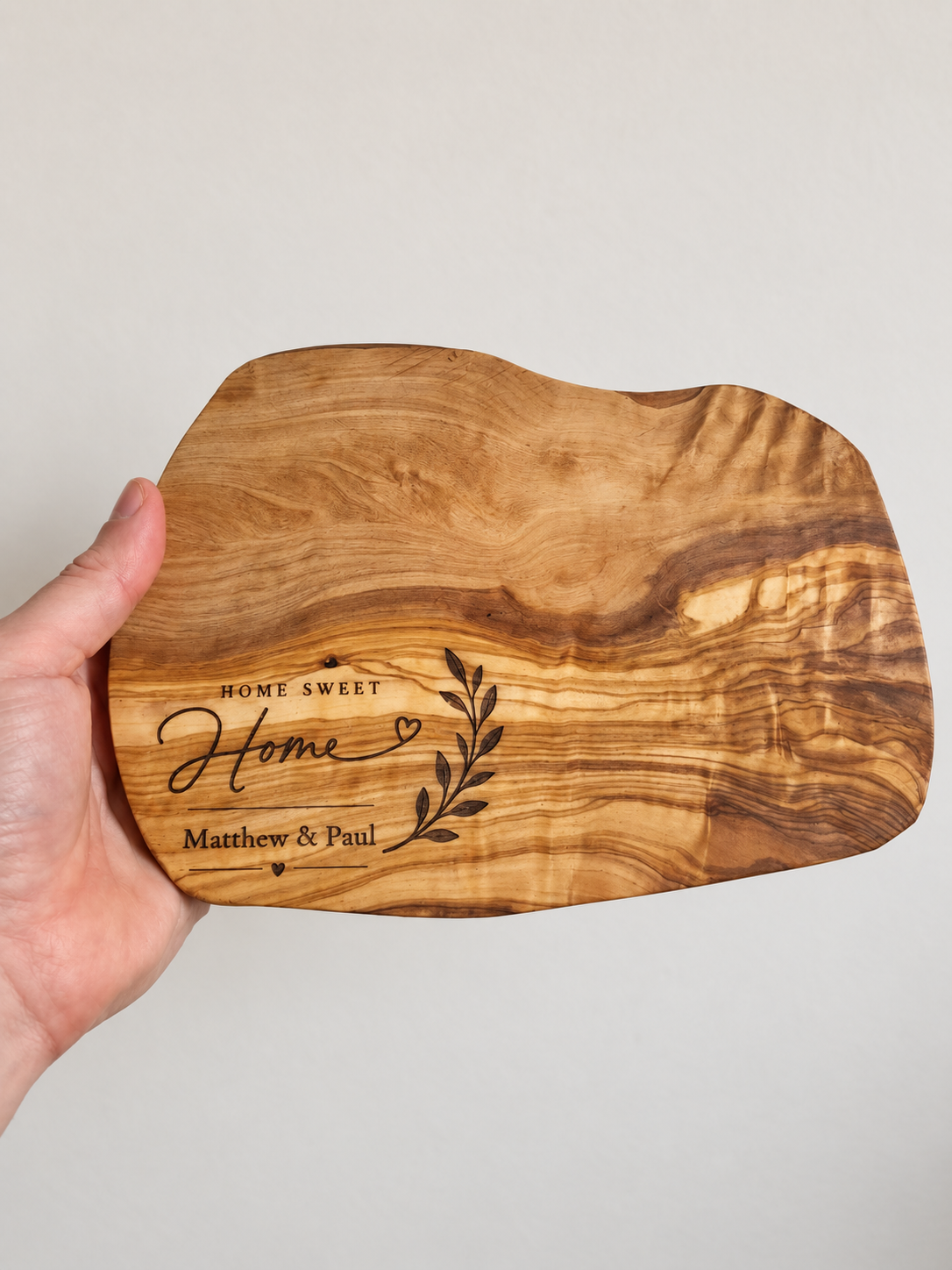 Personalised New Home Gift Box – Olive Wood Chopping Board & Candle