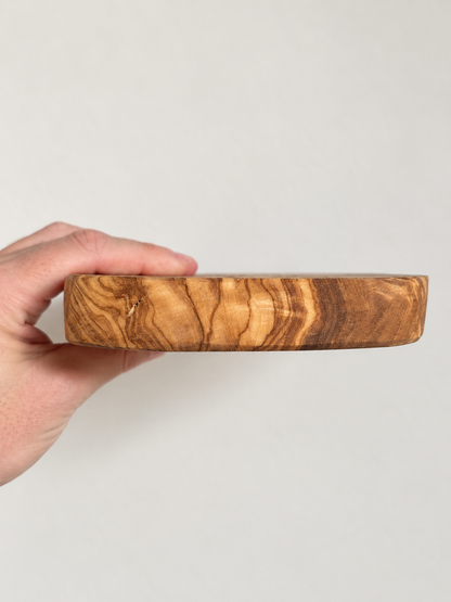 Personalised New Home Gift Box – Olive Wood Chopping Board & Candle